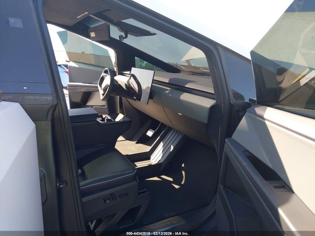 2025 Tesla Cybertruck All-wheel Drive მანქანა იყიდება აუქციონზე, vin: 7G2CEHED7SA074376, აუქციონის ნომერი: 44342518