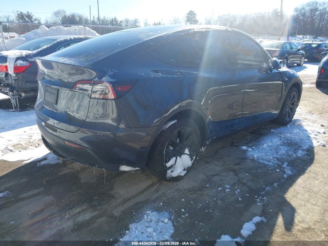 2025 TESLA MODEL Y 7SAYGDEE4SA337897 Photo 3