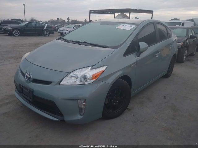 JTDKN3DU0F1999912 Toyota Prius Two