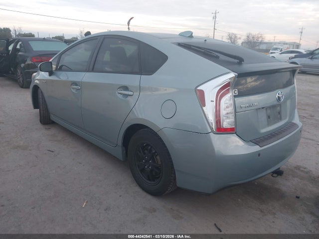JTDKN3DU0F1999912 Toyota Prius Two