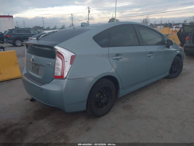 JTDKN3DU0F1999912 Toyota Prius Two