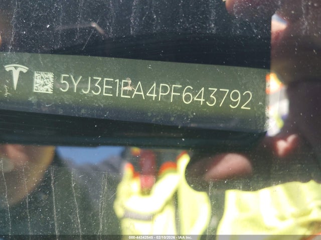 2023 TESLA MODEL 3 5YJ3E1EA4PF643792 Photo 8