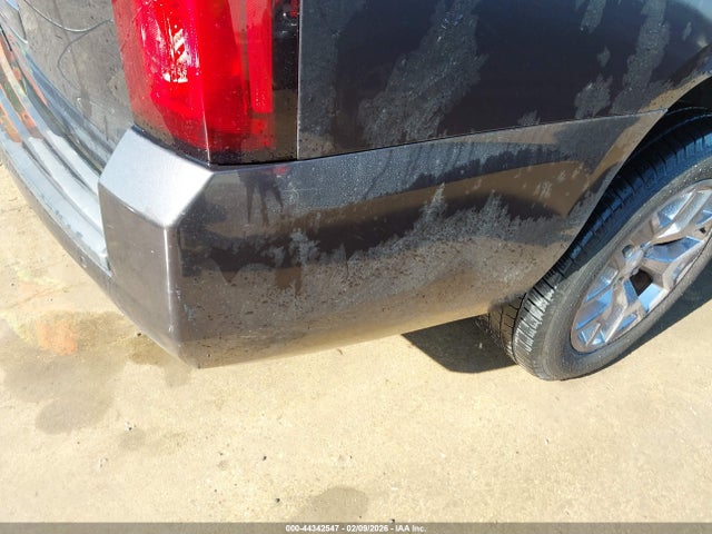 1GNSCGKC0JR138061 Chevrolet Suburban Ls