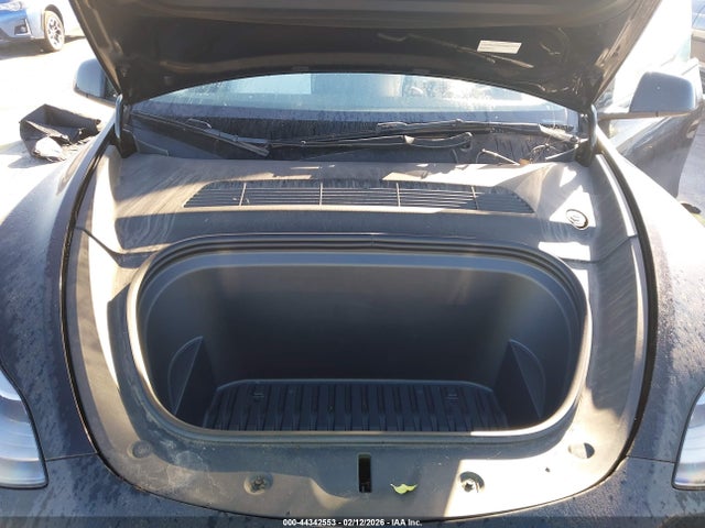 2023 TESLA MODEL Y 7SAYGDEF8PF662376 Photo 9