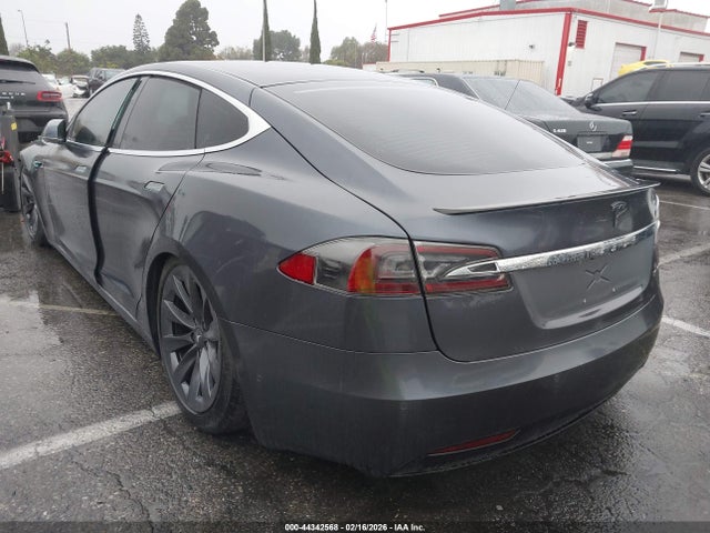 2020 TESLA MODEL S 5YJSA1E42LF397515 Photo 2