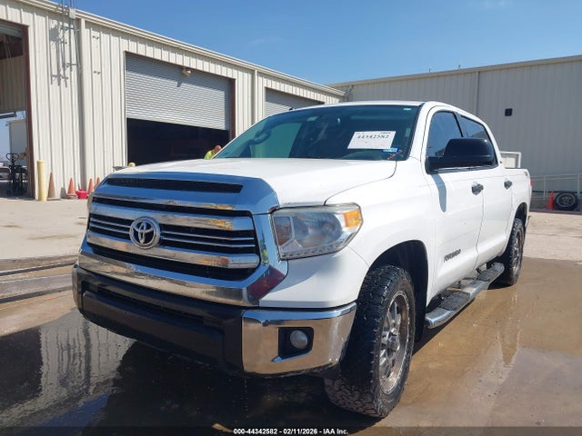 5TFEM5F1XGX107825 Toyota Tundra Sr5 4.6l V8