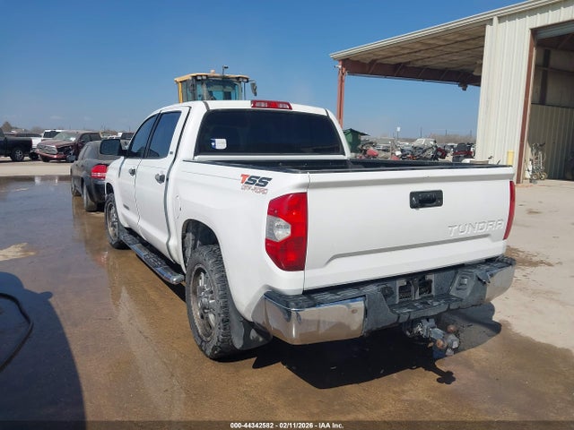 5TFEM5F1XGX107825 Toyota Tundra Sr5 4.6l V8