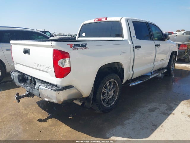 5TFEM5F1XGX107825 Toyota Tundra Sr5 4.6l V8