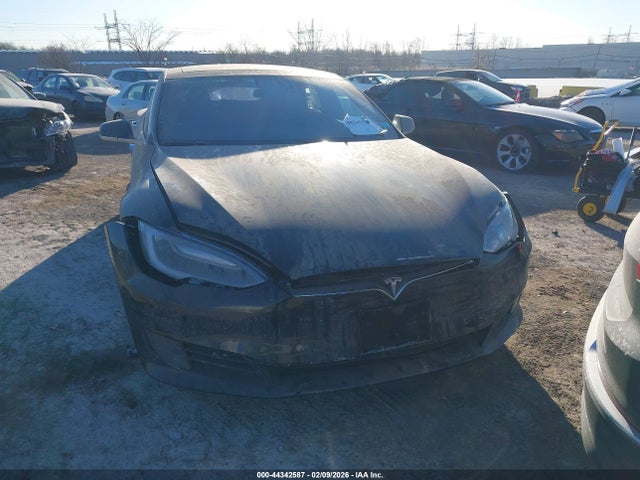 Продажа на аукционе авто 2016 Tesla Model S 60d/70d/75d/85d/90d, vin: 5YJSA1E27GF168591, номер лота: 44342587