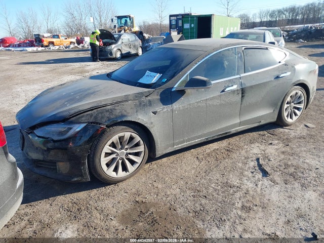 Продажа на аукционе авто 2016 Tesla Model S 60d/70d/75d/85d/90d, vin: 5YJSA1E27GF168591, номер лота: 44342587