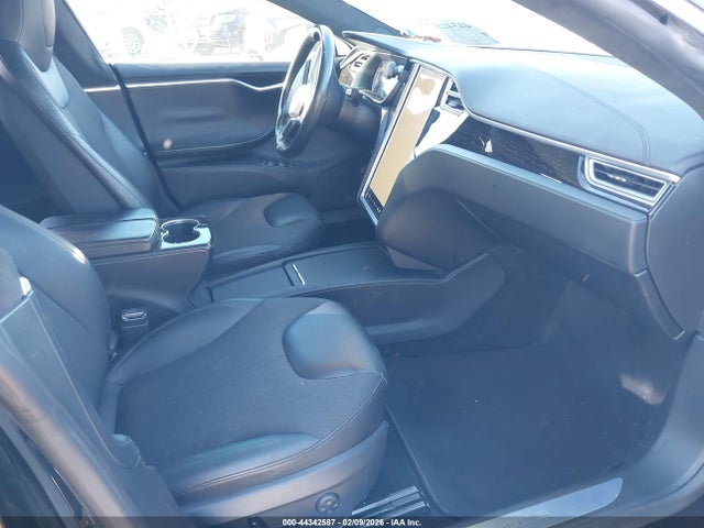 Продажа на аукционе авто 2016 Tesla Model S 60d/70d/75d/85d/90d, vin: 5YJSA1E27GF168591, номер лота: 44342587