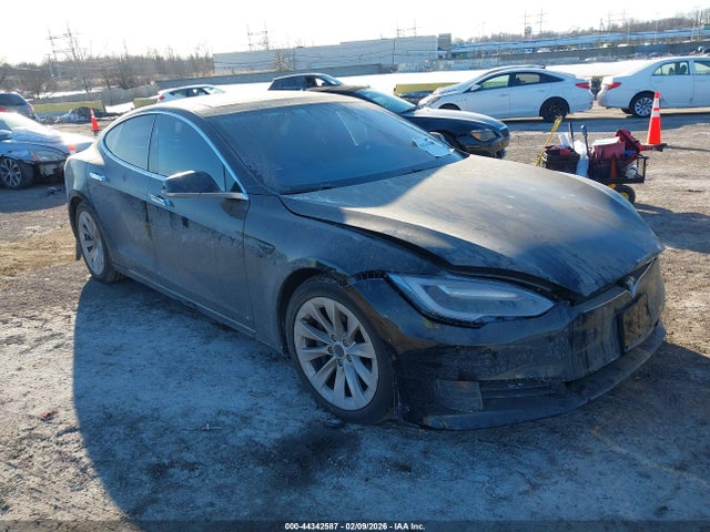 Продажа на аукционе авто 2016 Tesla Model S 60d/70d/75d/85d/90d, vin: 5YJSA1E27GF168591, номер лота: 44342587