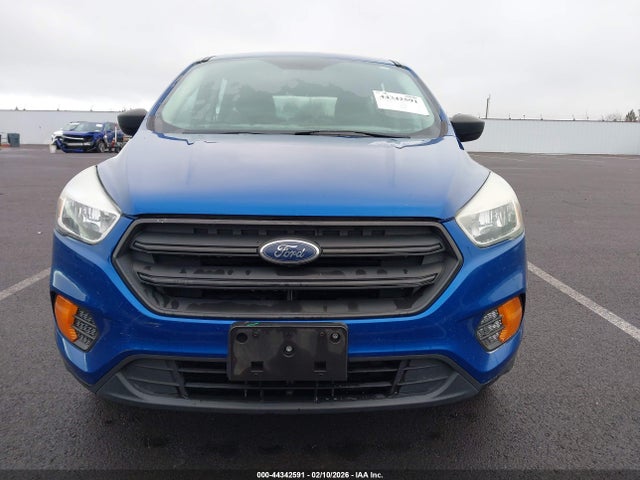 Продажа на аукционе авто 2017 Ford Escape S, vin: 1FMCU0F7XHUC80886, номер лота: 44342591