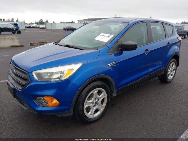 Продажа на аукционе авто 2017 Ford Escape S, vin: 1FMCU0F7XHUC80886, номер лота: 44342591