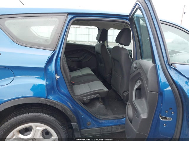 Продажа на аукционе авто 2017 Ford Escape S, vin: 1FMCU0F7XHUC80886, номер лота: 44342591