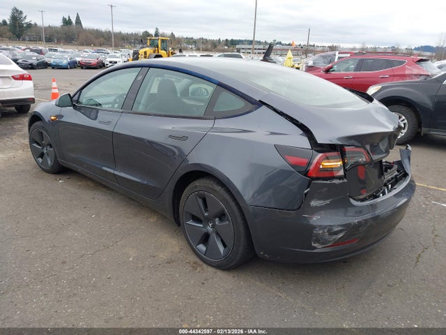 2023 TESLA MODEL 3 5YJ3E1EA0PF669130 Photo 2