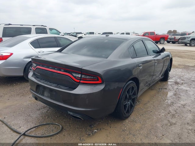 44342615 :رقم المزاد ، 2C3CDXBG3FH748268 vin ، 2015 Dodge Charger Se مزاد بيع