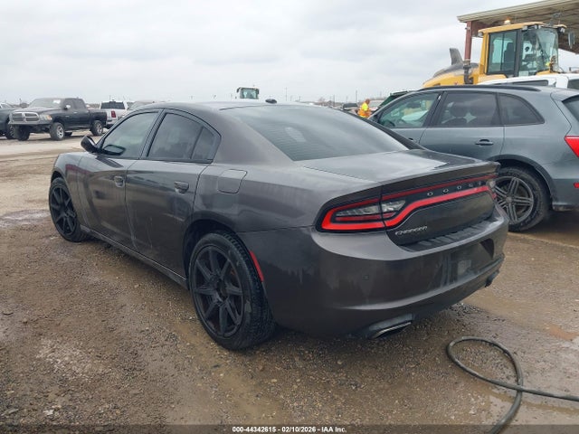 44342615 :رقم المزاد ، 2C3CDXBG3FH748268 vin ، 2015 Dodge Charger Se مزاد بيع