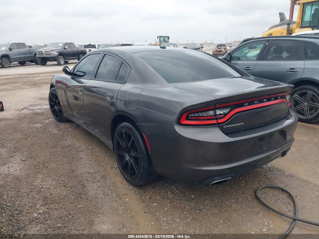 44342615 :رقم المزاد ، 2C3CDXBG3FH748268 vin ، 2015 Dodge Charger Se مزاد بيع