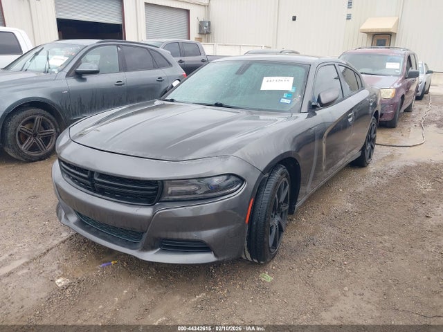 44342615 :رقم المزاد ، 2C3CDXBG3FH748268 vin ، 2015 Dodge Charger Se مزاد بيع