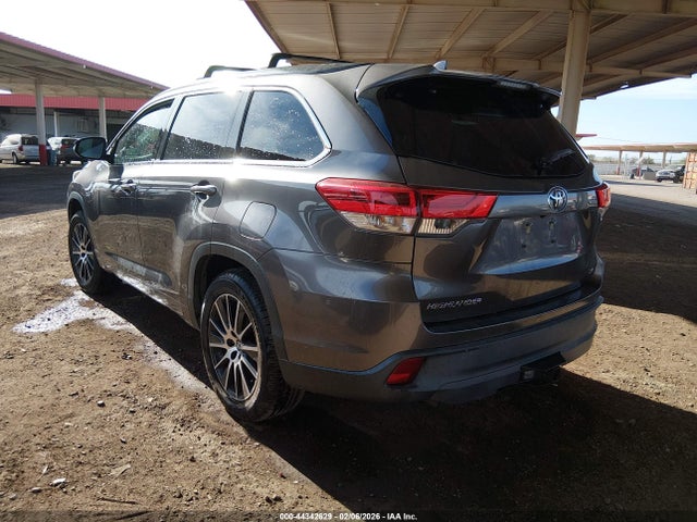5TDKZRFH5JS540264 Toyota Highlander Se