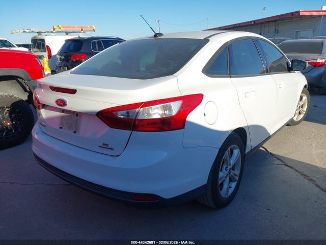 Ford FOCUS SE 2014 1FADP3F23EL439826 Image 4