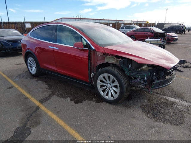 2020 TESLA MODEL X 5YJXCBE27LF236937