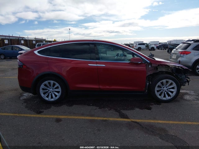 Продажа на аукционе авто 2020 Tesla Model X, vin: 5YJXCBE27LF236937, номер лота: 44342697