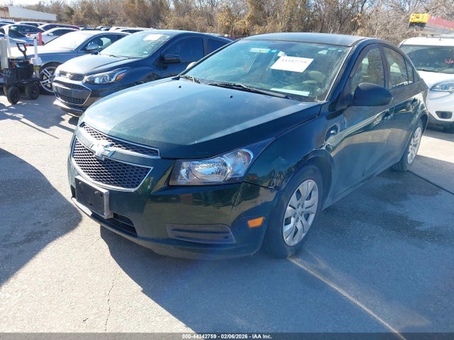 1G1PA5SG5E7202505 Chevrolet Cruze Ls Auto