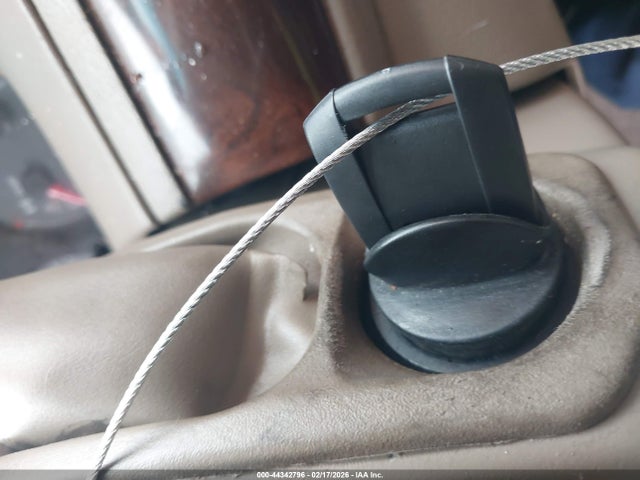 2005 MERCURY GRAND MARQUIS 2MEFM75W25X669981 Photo 10