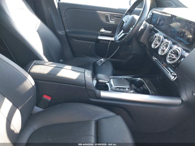 2021 MERCEDES-BENZ GLA 250 W1N4N4HB7MJ157808 Photo 4