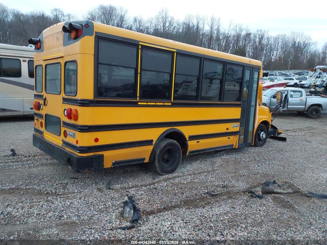 2013 CHEVROLET EXPRESS CUTAWAY 1GB3G3BL2D1171189 Photo 3