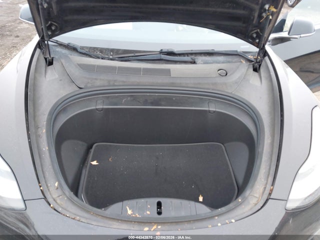 2018 TESLA MODEL 3 5YJ3E1EB2JF085439 Photo 9