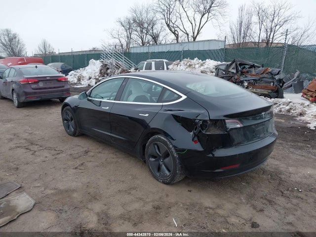 2018 TESLA MODEL 3 5YJ3E1EB2JF085439 Photo 2