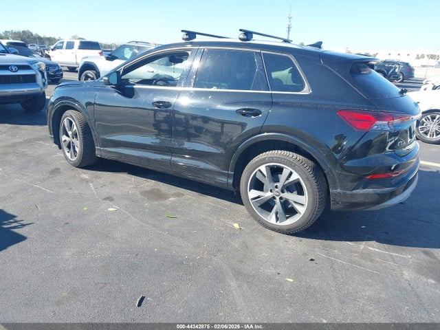 2022 AUDI Q4 E-TRON WA1H2BFZ8NP015028 Photo 2