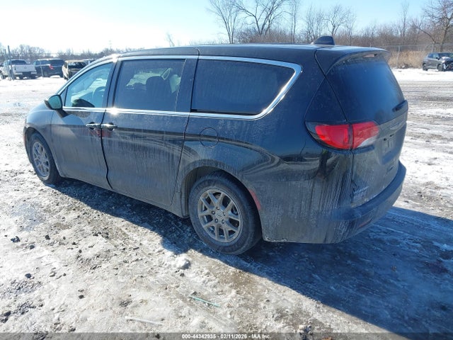 2024 CHRYSLER VOYAGER 2C4RC1CG9RR101327 Photo 2