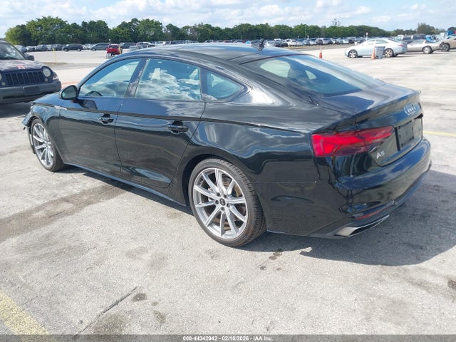 2025 AUDI A5 SPORTBACK WAUDACF56SA008018 Photo 2