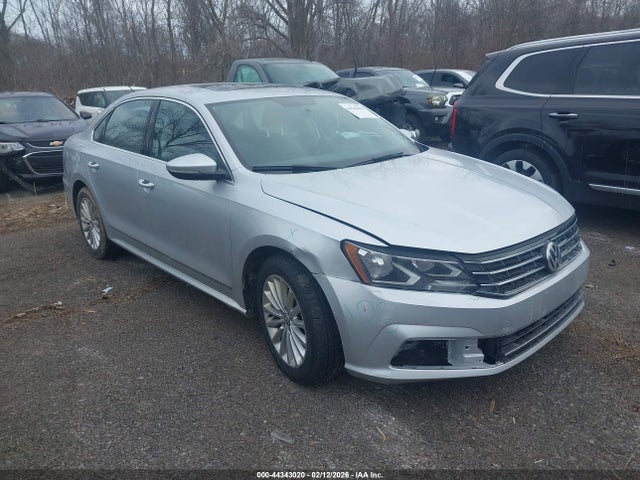 Aukcja sprzedaży 2017 Volkswagen Passat 1.8t Se, vin: 1VWBT7A32HC077039, numer aukcji: 44343020