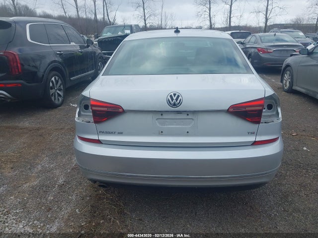 Aukcja sprzedaży 2017 Volkswagen Passat 1.8t Se, vin: 1VWBT7A32HC077039, numer aukcji: 44343020