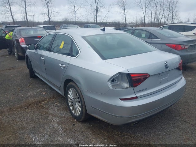 Aukcja sprzedaży 2017 Volkswagen Passat 1.8t Se, vin: 1VWBT7A32HC077039, numer aukcji: 44343020