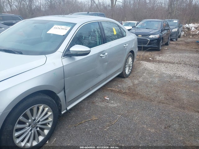 Aukcja sprzedaży 2017 Volkswagen Passat 1.8t Se, vin: 1VWBT7A32HC077039, numer aukcji: 44343020
