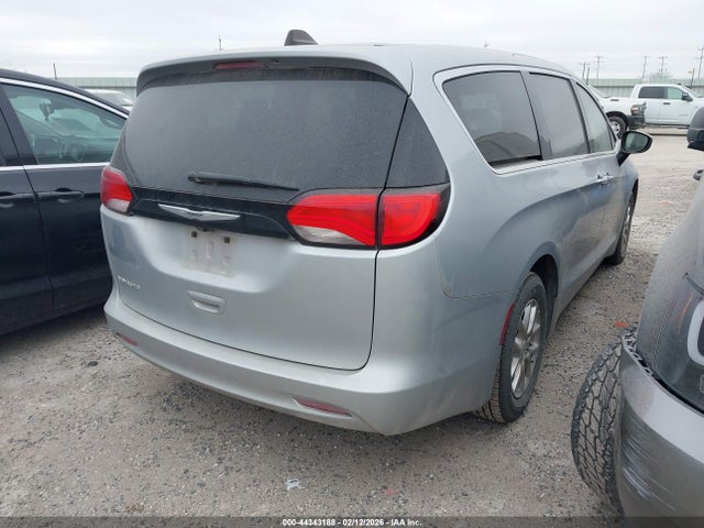 2023 CHRYSLER VOYAGER 2C4RC1CG3PR608009 Photo 3