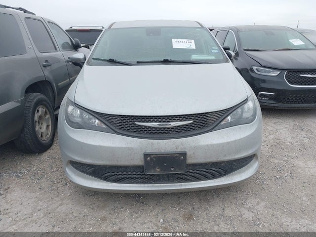 2023 CHRYSLER VOYAGER 2C4RC1CG3PR608009 Photo 5