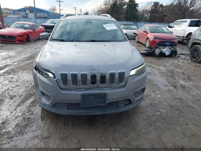 44343203 :رقم المزاد ، 1C4PJLCB0KD134383 vin ، 2019 Jeep Cherokee Latitude Fwd مزاد بيع