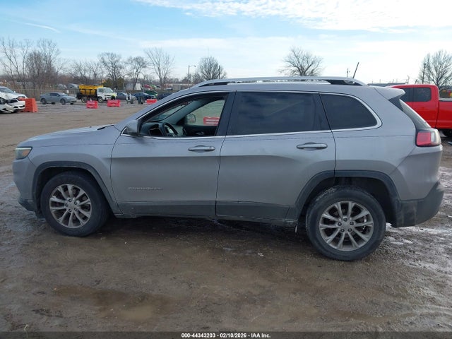 44343203 :رقم المزاد ، 1C4PJLCB0KD134383 vin ، 2019 Jeep Cherokee Latitude Fwd مزاد بيع