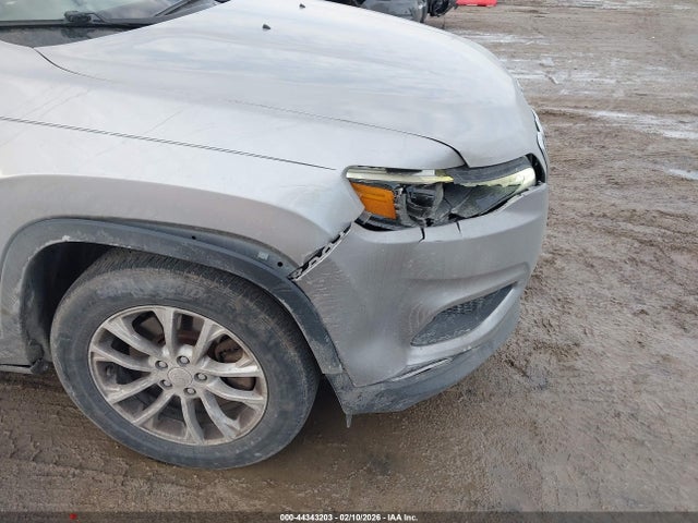 44343203 :رقم المزاد ، 1C4PJLCB0KD134383 vin ، 2019 Jeep Cherokee Latitude Fwd مزاد بيع