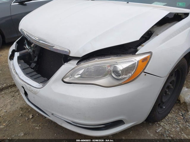 Aukcja sprzedaży 2014 Chrysler 200 Lx, vin: 1C3CCBAB9EN231137, numer aukcji: 44343213