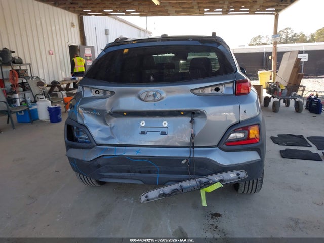 44343215 :رقم المزاد ، KM8K22AA9LU477489 vin ، 2020 Hyundai Kona Sel مزاد بيع