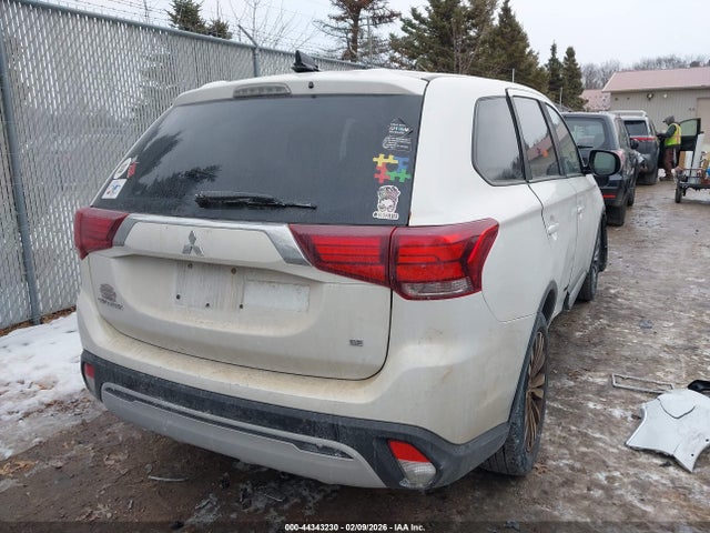 44343230 :رقم المزاد ، JA4AD3A33LZ042417 vin ، 2020 Mitsubishi Outlander Se 2.4 مزاد بيع