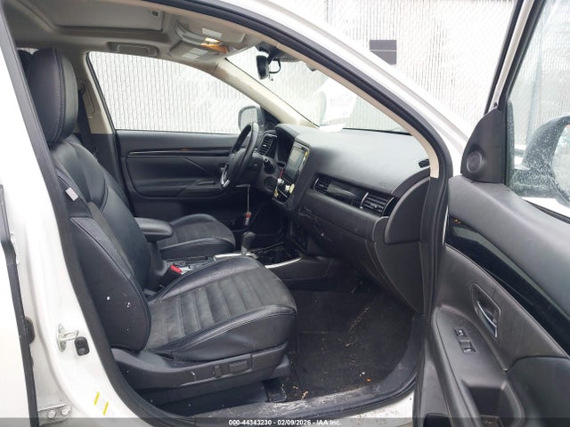 44343230 :رقم المزاد ، JA4AD3A33LZ042417 vin ، 2020 Mitsubishi Outlander Se 2.4 مزاد بيع